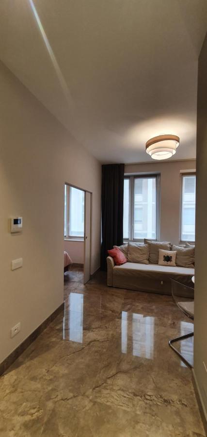 Pink Maison Milano Centro Piazza Diaz Duomo Екстериор снимка